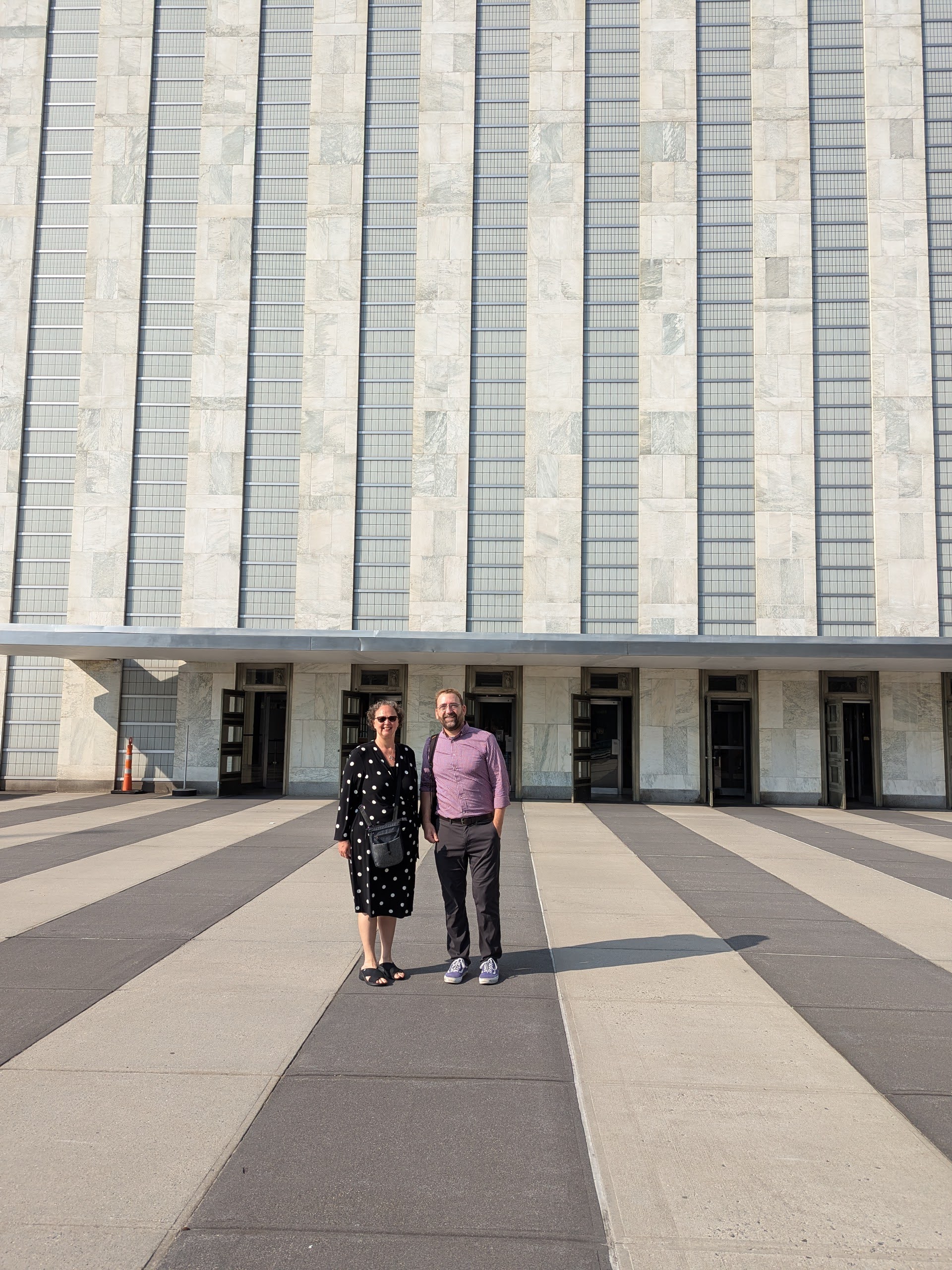 Robin Delaloye and David Lippert in front of the United Nations Headquarters in NYC